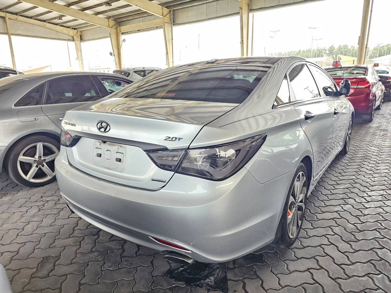 2013 HYUNDAI SONATA — 214153 Miles — Lot 3DH780492 — Souq - Marhaba Auctions Used Cars - Image 4