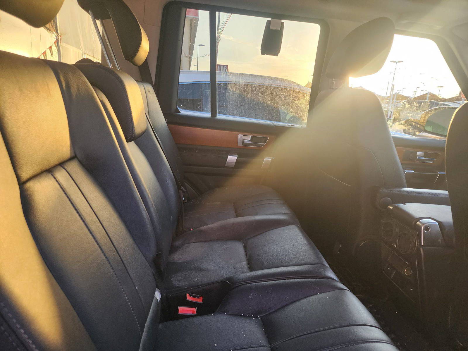 2015 LAND ROVER LR4 HSE — 145959 Miles — Lot 37210155 - Marhaba Auctions Used Cars - Image 9