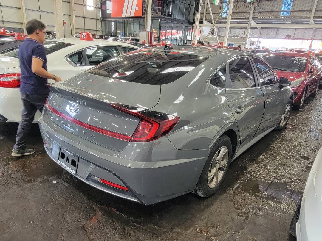 2021 HYUNDAI SONATA — 115830 Miles — Lot 54212100 - Marhaba Auctions Used Cars - Image 4