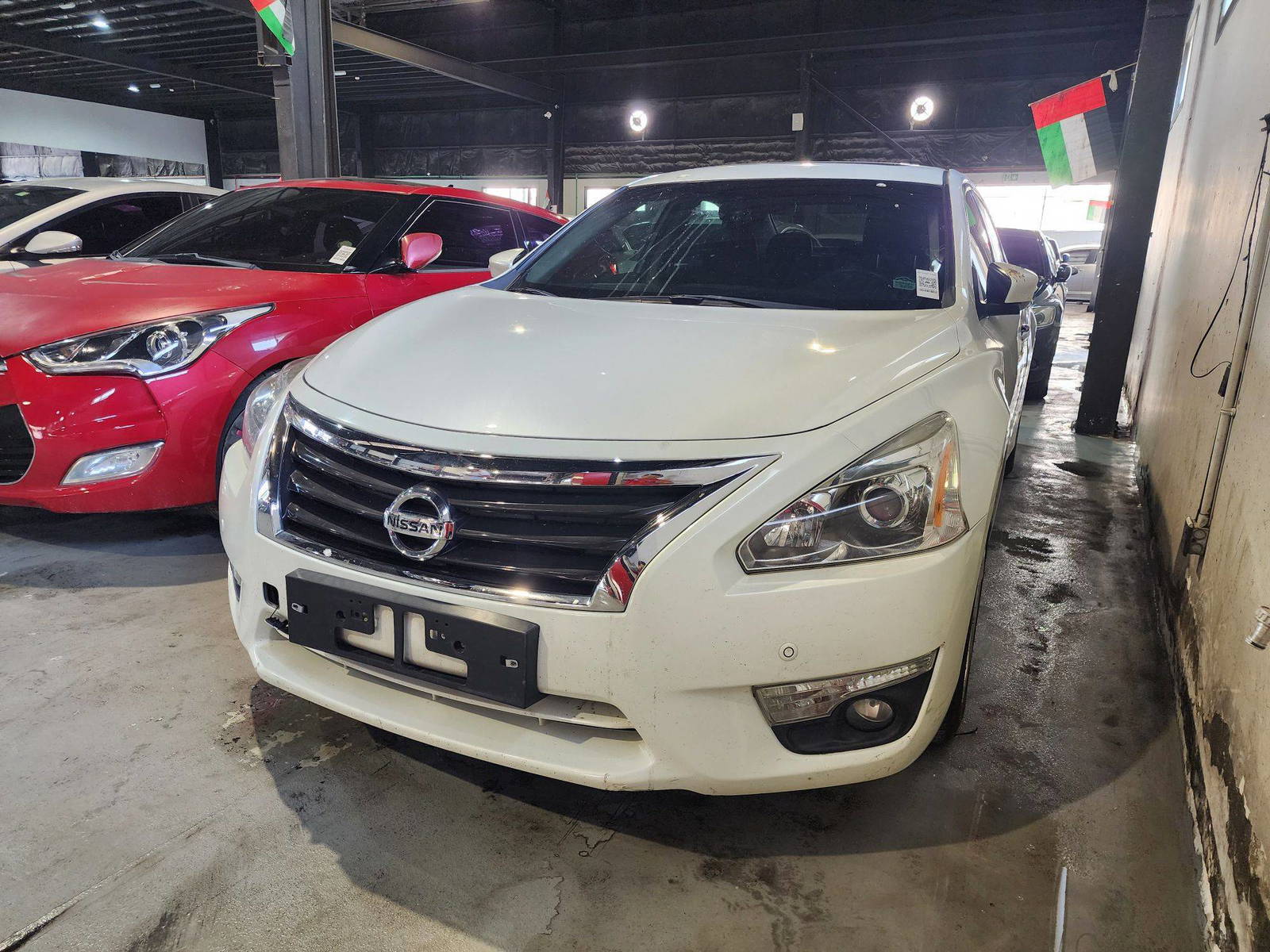 2014 NISSAN ALTIMA — 203812 KM — Lot 329205 — Al Quoz - Marhaba Auctions Used Cars - Image 4