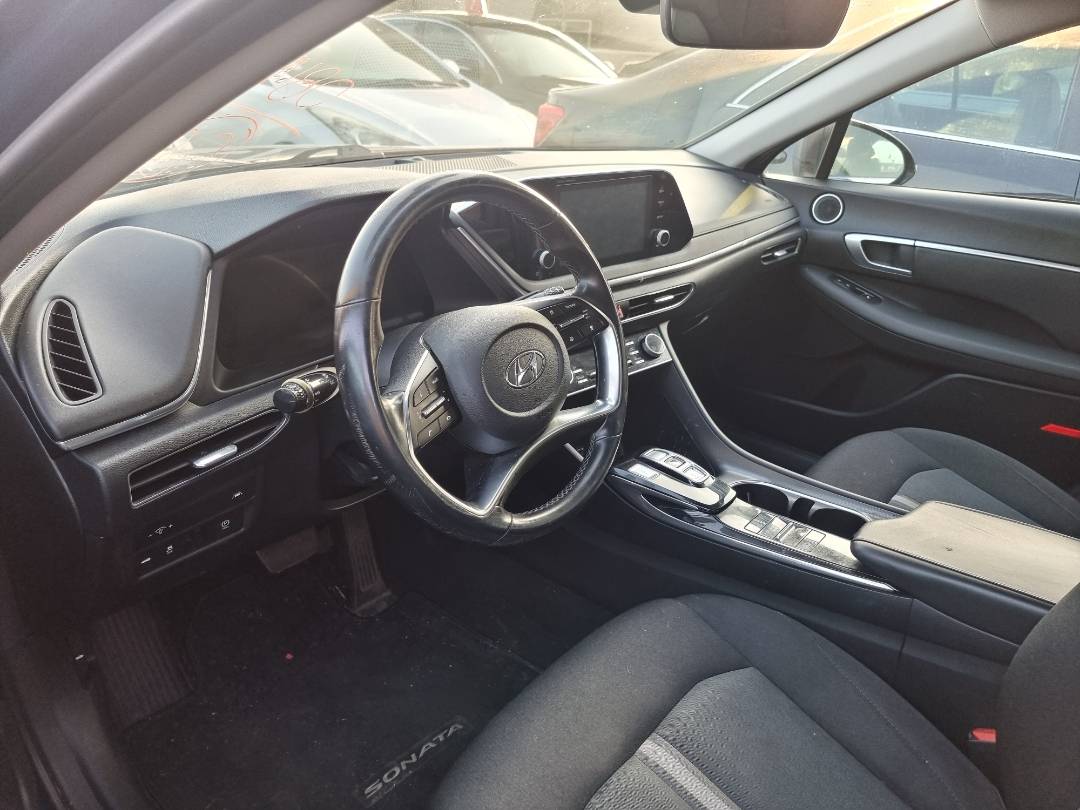 2021 HYUNDAI SONATA — 33032 Miles — Lot 084449 — Souq - Marhaba Auctions Used Cars - Image 5