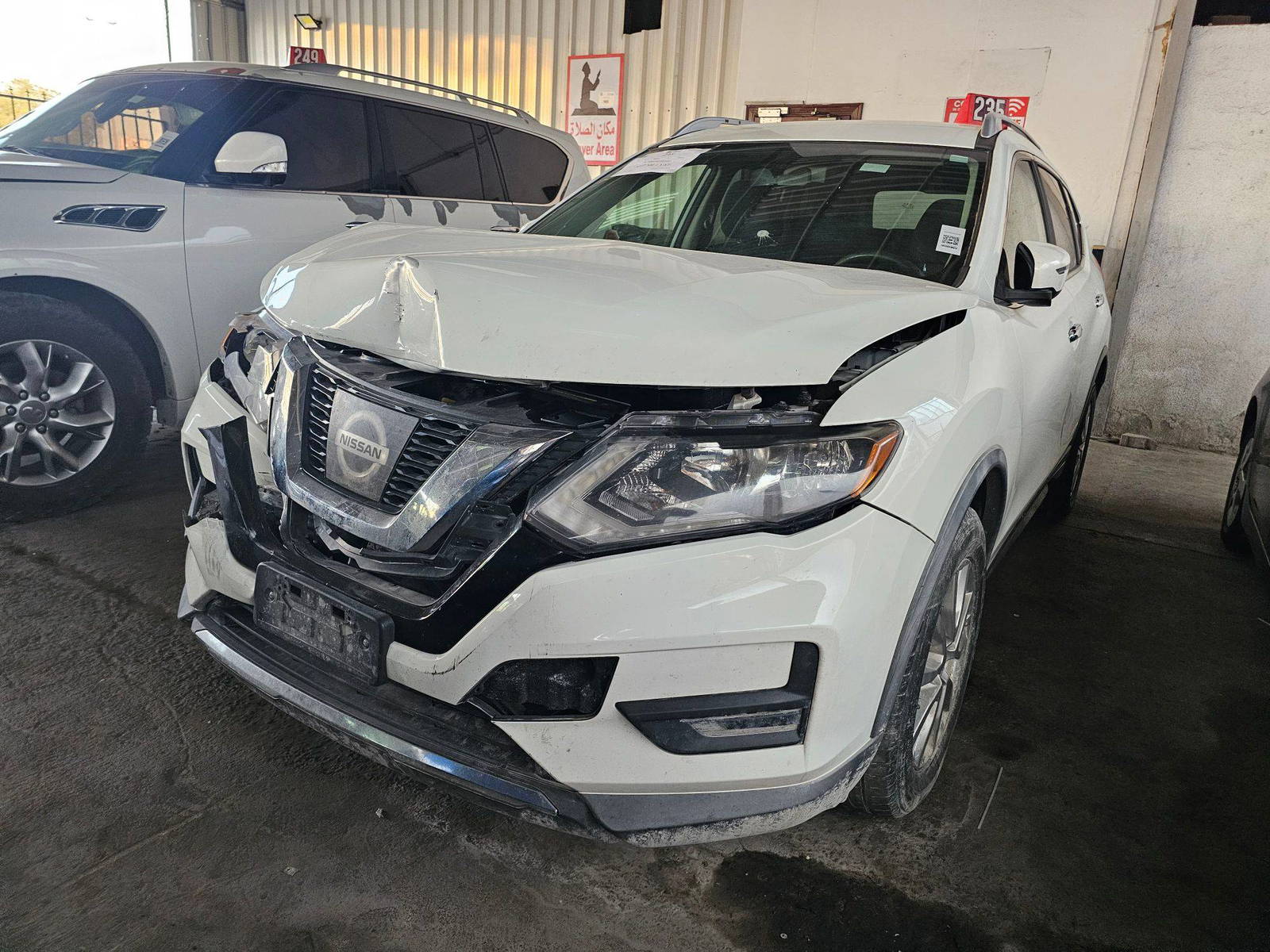 NISSAN ROGUE 2017 - Marhaba Auction Used Cars - Image 4