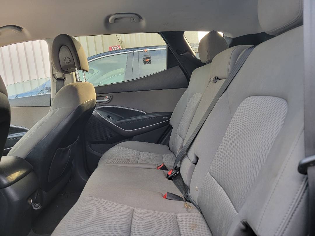 2017 HYUNDAI SANTA FE — 144613 Miles — Lot 5HG403961 — Souq - Marhaba Auctions Used Cars - Image 6