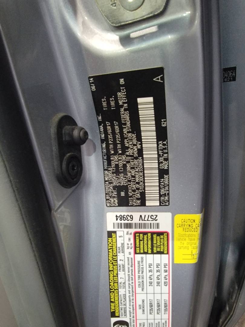 2014 TOYOTA SIENNA — 218798 Miles — Lot 504064 — Main - Marhaba Auctions Used Cars - Image 8