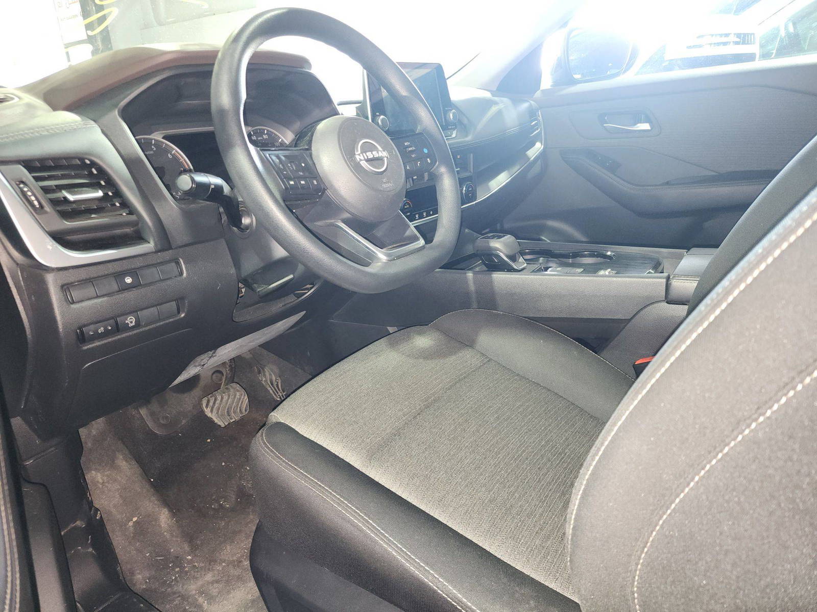 NISSAN ROGUE 2023 - Marhaba Auction Used Cars - Image 8