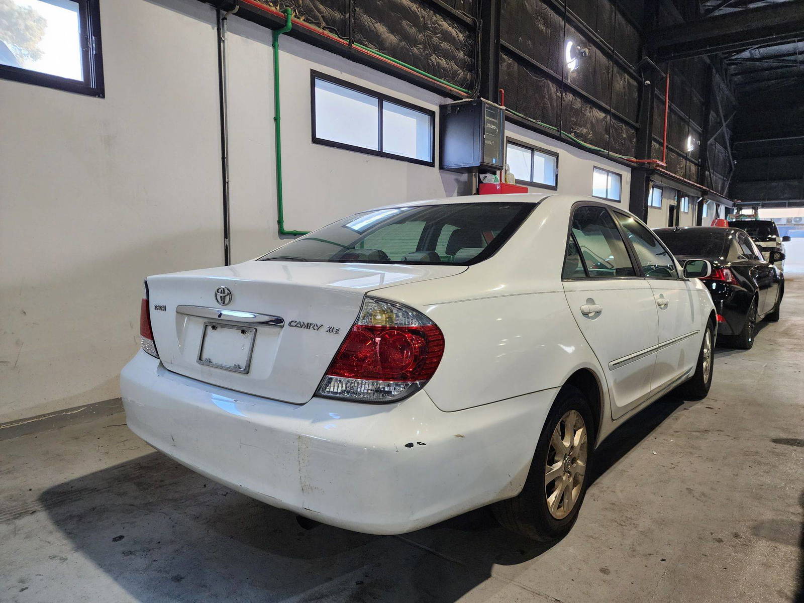 2005 TOYOTA CAMRY — 245129 Miles — Lot 401587 — Al Quoz - Marhaba Auctions Used Cars - Image 3