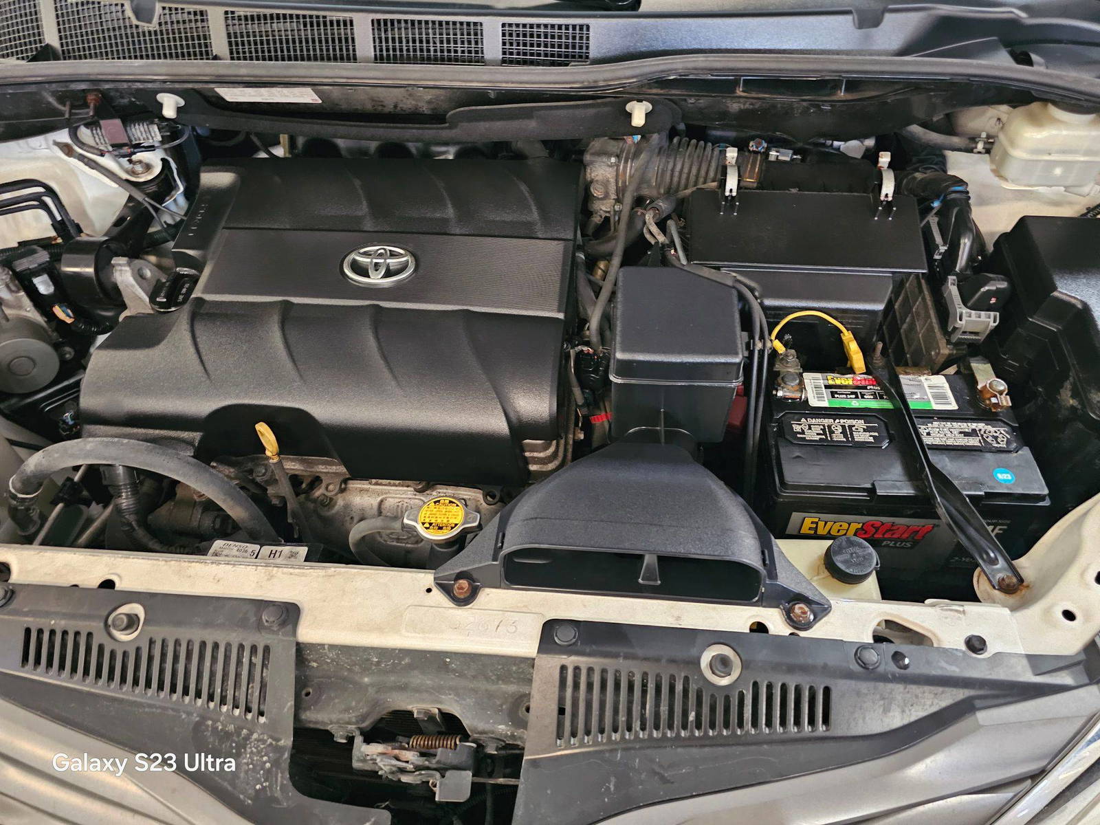 2013 TOYOTA SIENNA — 171225 Miles — Lot 43000526 — Main - Marhaba Auctions Used Cars - Image 11