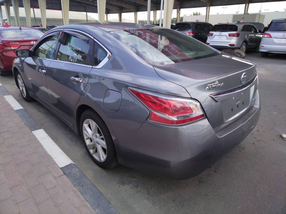 2014 NISSAN ALTIMA — 213248 Miles — Lot 37603177 - Marhaba Auctions Used Cars - Image 4