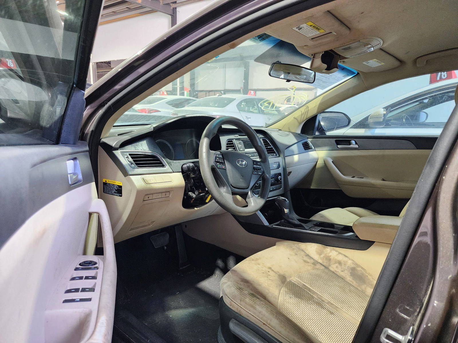 2015 HYUNDAI SONATA — 151330 Miles — Lot 72561024 — Al Quoz - Marhaba Auctions Used Cars - Image 9
