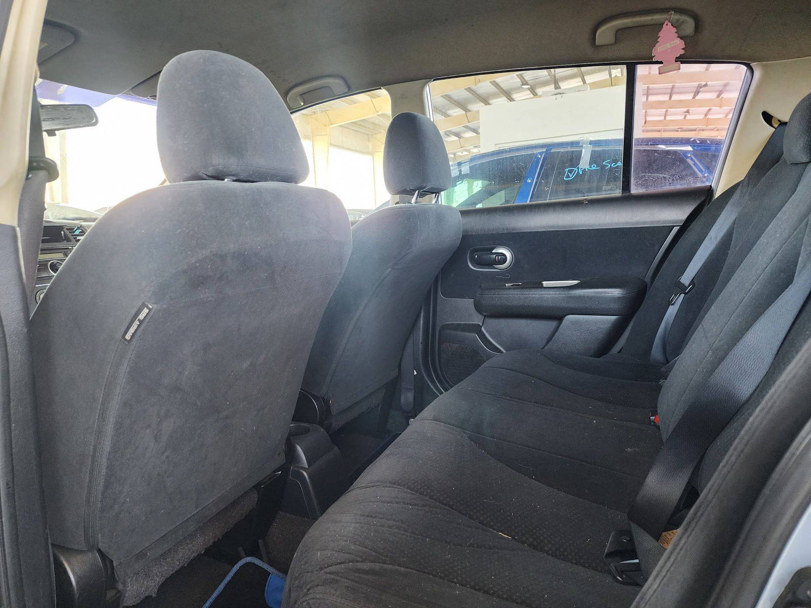 2010 NISSAN VERSA — 156285 Miles — Lot 39626554 — Souq - Marhaba Auctions Used Cars - Image 6