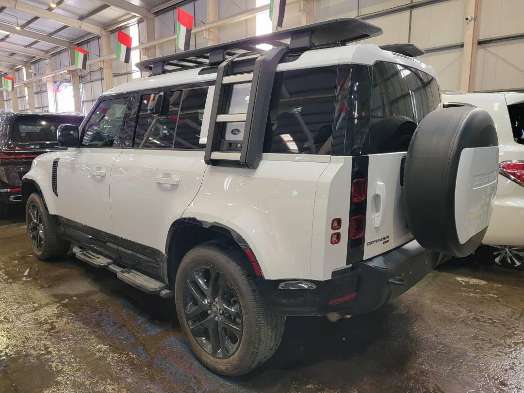 2022 LAND ROVER DEFENDER 110 X-DYNAMIC SE — 80582 KM — Lot N2077348 — Main - Marhaba Auctions Used Cars - Image 3