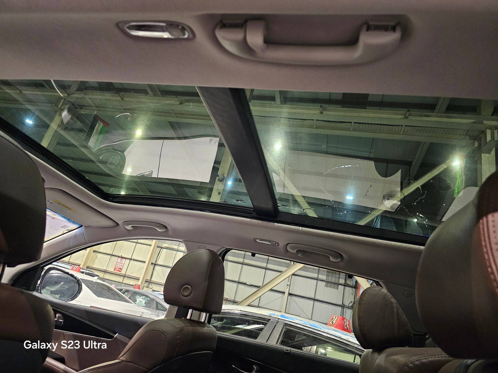 KIA SORENTO 2019 - Marhaba Auction Used Cars - Image 10