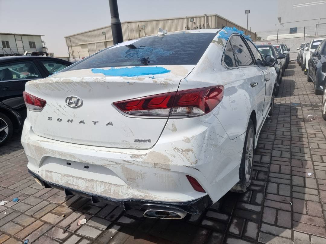 2018 HYUNDAI SONATA — 89582 Miles — Lot 682856 — Main - Marhaba Auctions Used Cars - Image 4