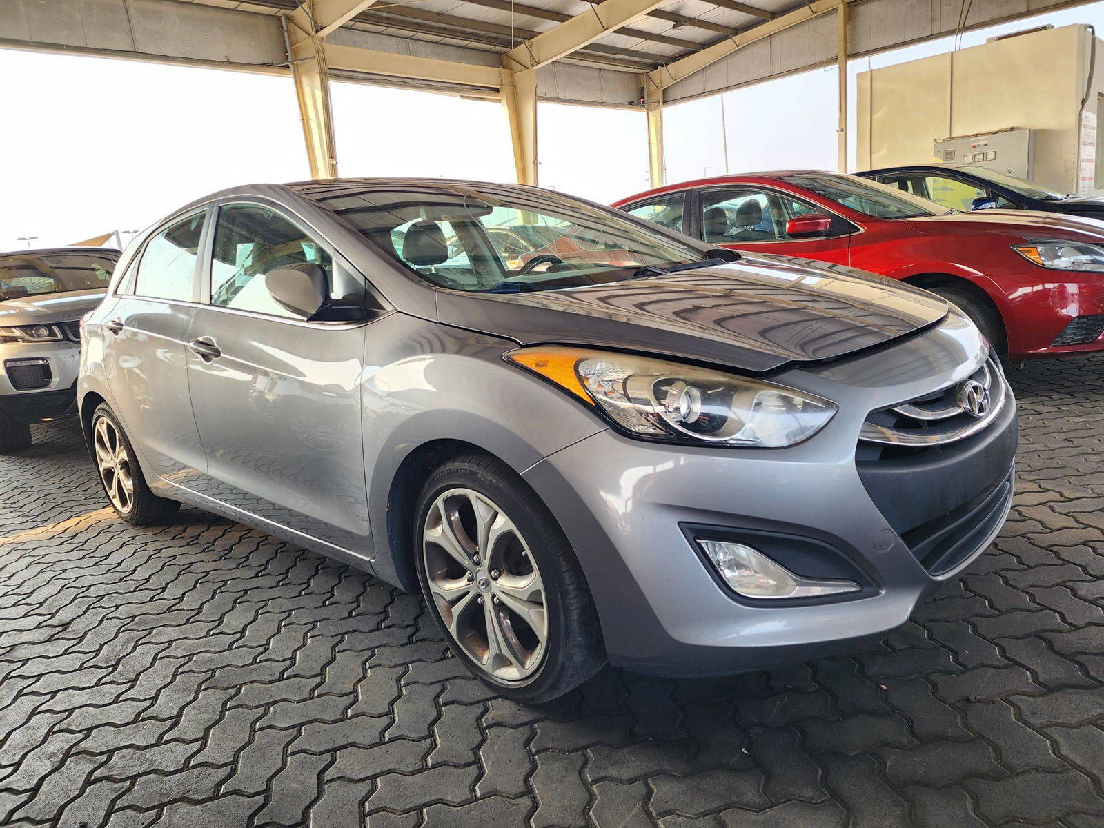 2013 HYUNDAI ELANTRA GT — 128297 Miles — Lot 79650033 — Souq - Marhaba Auctions Used Cars - Image 4