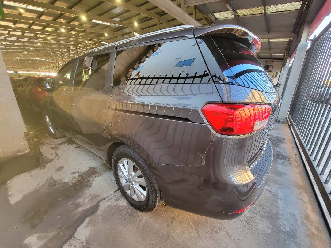 2017 KIA SEDONA — 155935 Miles — Lot 6333133 — Main - Marhaba Auctions Used Cars - Image 4