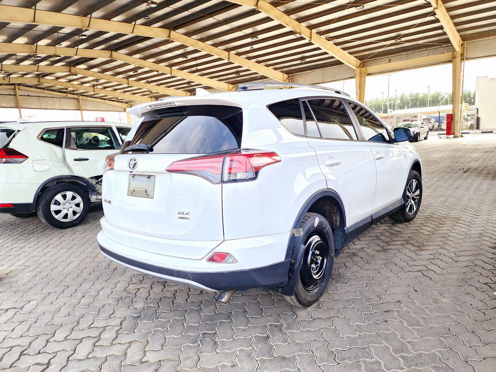 2018 TOYOTA RAV4 — 150600 KM — Lot 75057384 — Souq - Marhaba Auctions Used Cars - Image 5