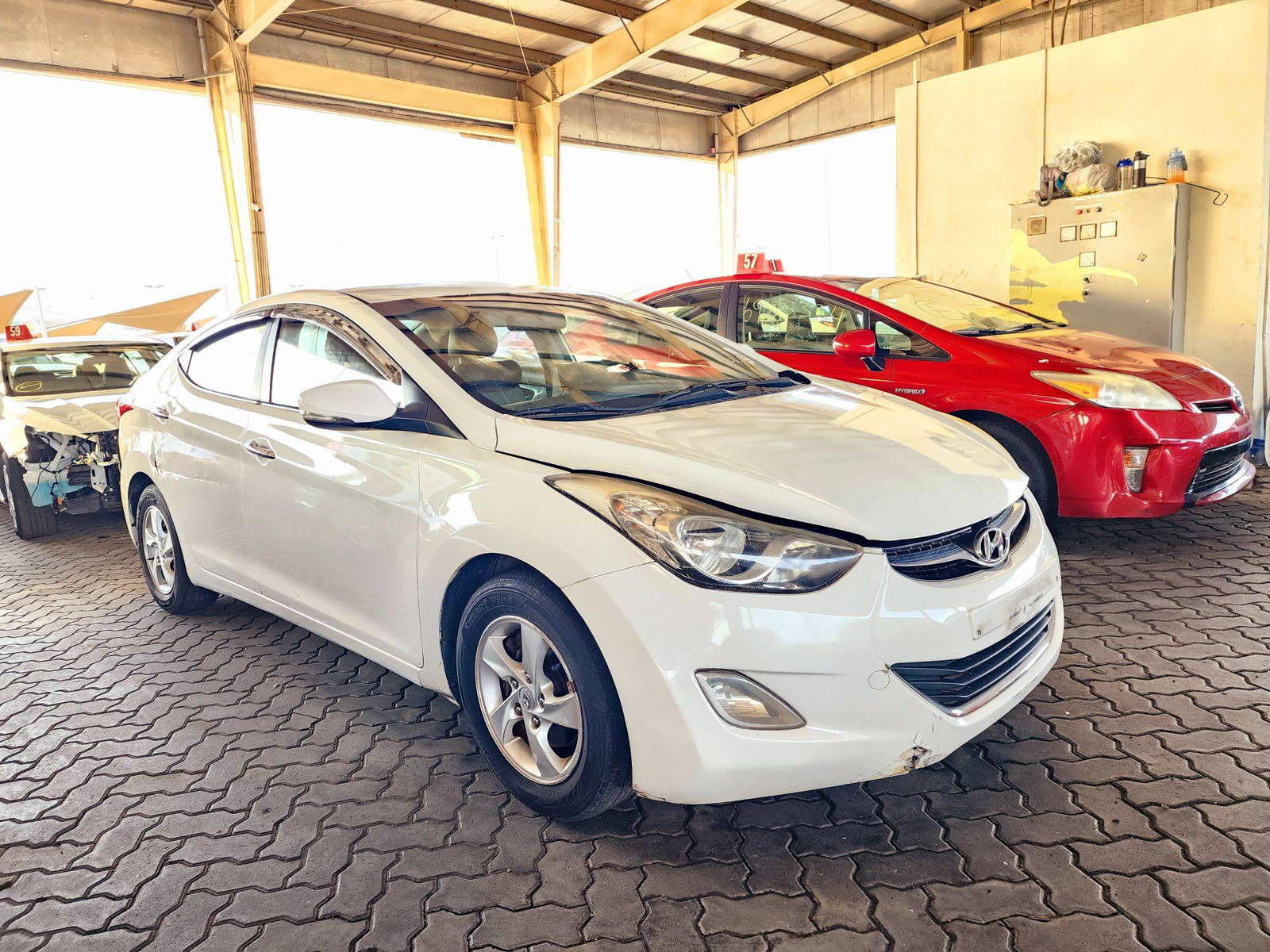 2012 HYUNDAI AVANTE — 185432 KM — Lot 309324 — Souq - Marhaba Auctions Used Cars - Image 4