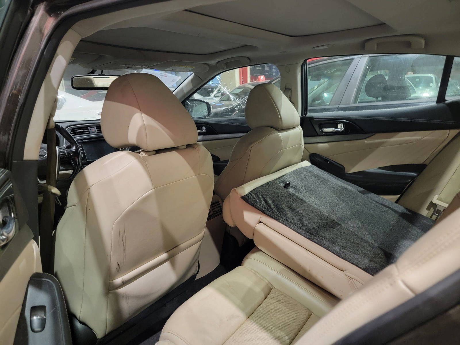 NISSAN MAXIMA 2016 - Marhaba Auction Used Cars - Image 8