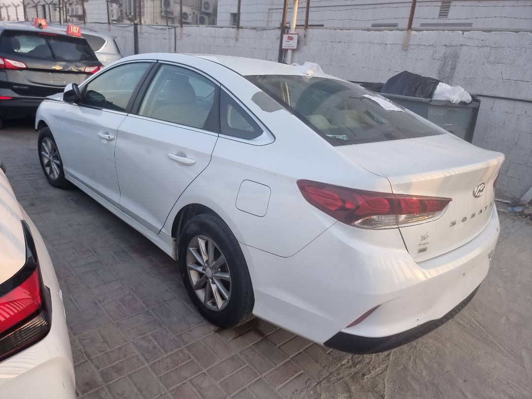 2018 HYUNDAI SONATA — 108532 Miles — Lot JH678342 — Ind. 12 - Marhaba Auctions Used Cars - Image 9