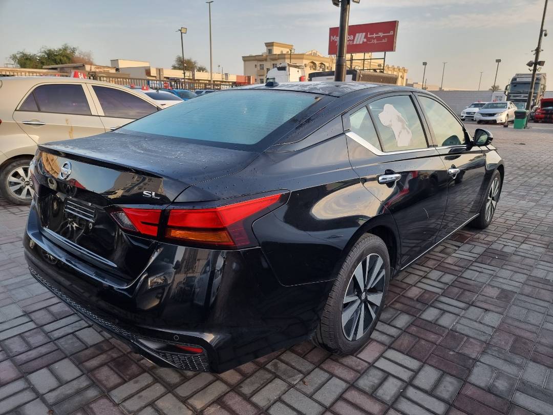 2019 NISSAN ALTIMA — 139509 Miles — Lot 40163702 — Main - Marhaba Auctions Used Cars - Image 5