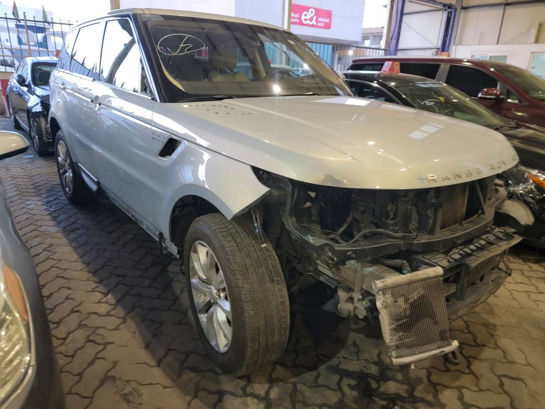 2015 LAND ROVER RANGE ROVER SPORT HSE — 155772 Miles — Lot 41662935 — Main - Marhaba Auctions Used Cars - Image 4