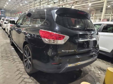 2015 NISSAN PATHFINDER for sale at Marhaba Auctions