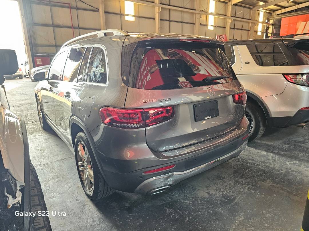 2021 MERCEDES BENZ GLB 250 — 129073 Miles — Lot 61398765 — Ind. 12 - Marhaba Auctions Used Cars - Image 6