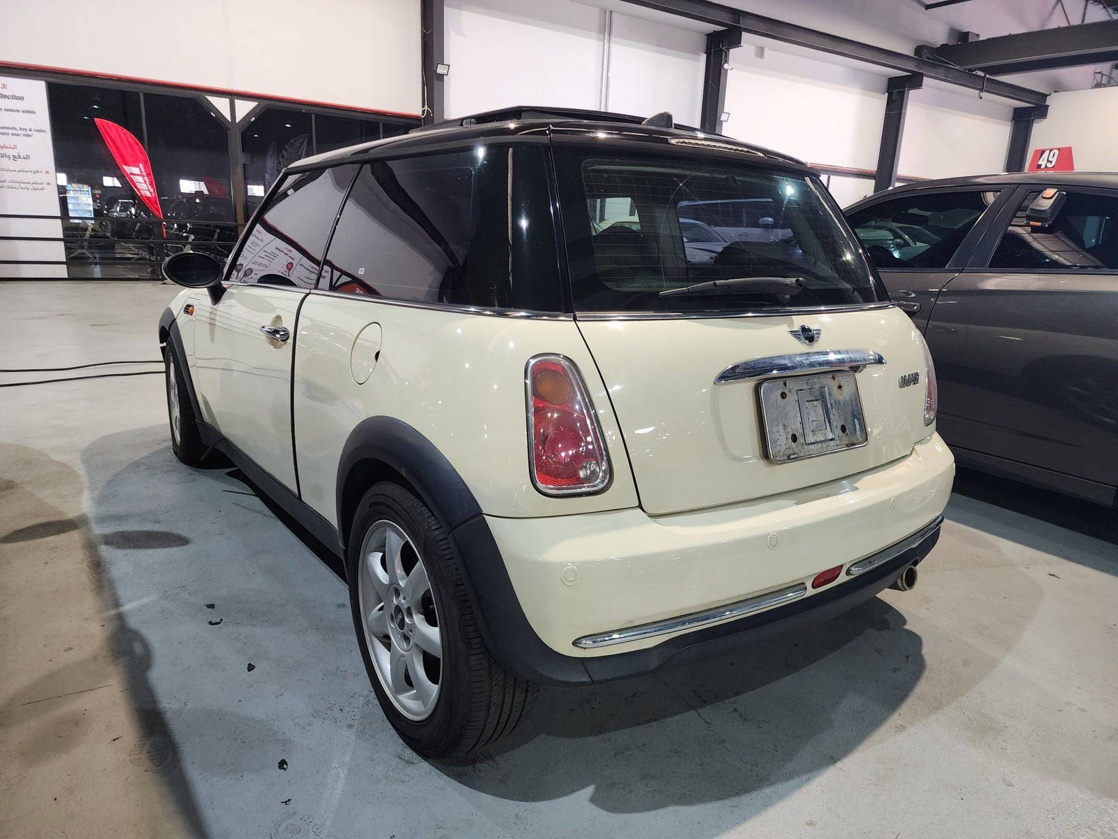 2006 MINI COOPER — 158964 KM — Lot 125487 — Al Quoz - Marhaba Auctions Used Cars - Image 6