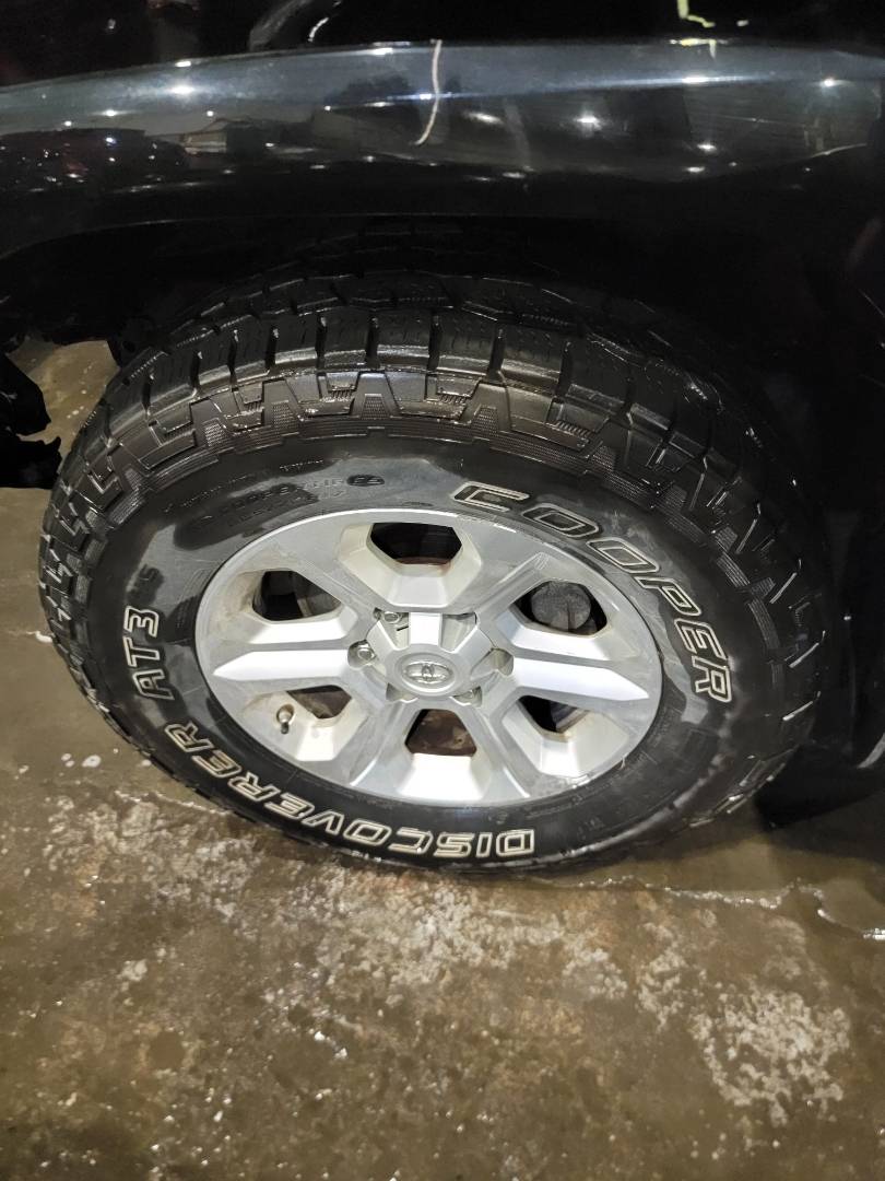2018 TOYOTA 4RUNNER — 129400 Miles — Lot JR2J5577698 — Main - Marhaba Auctions Used Cars - Image 9