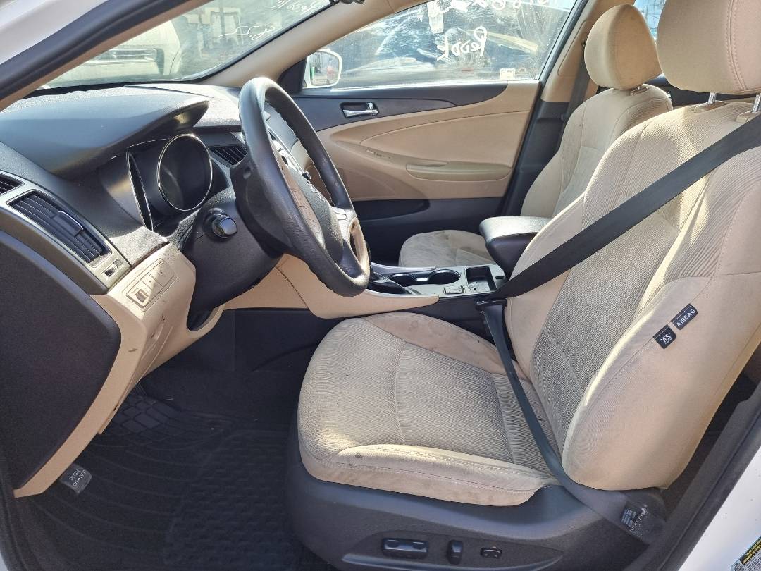 2013 HYUNDAI SONATA — 112319 Miles — Lot 125487 — Main - Marhaba Auctions Used Cars - Image 8