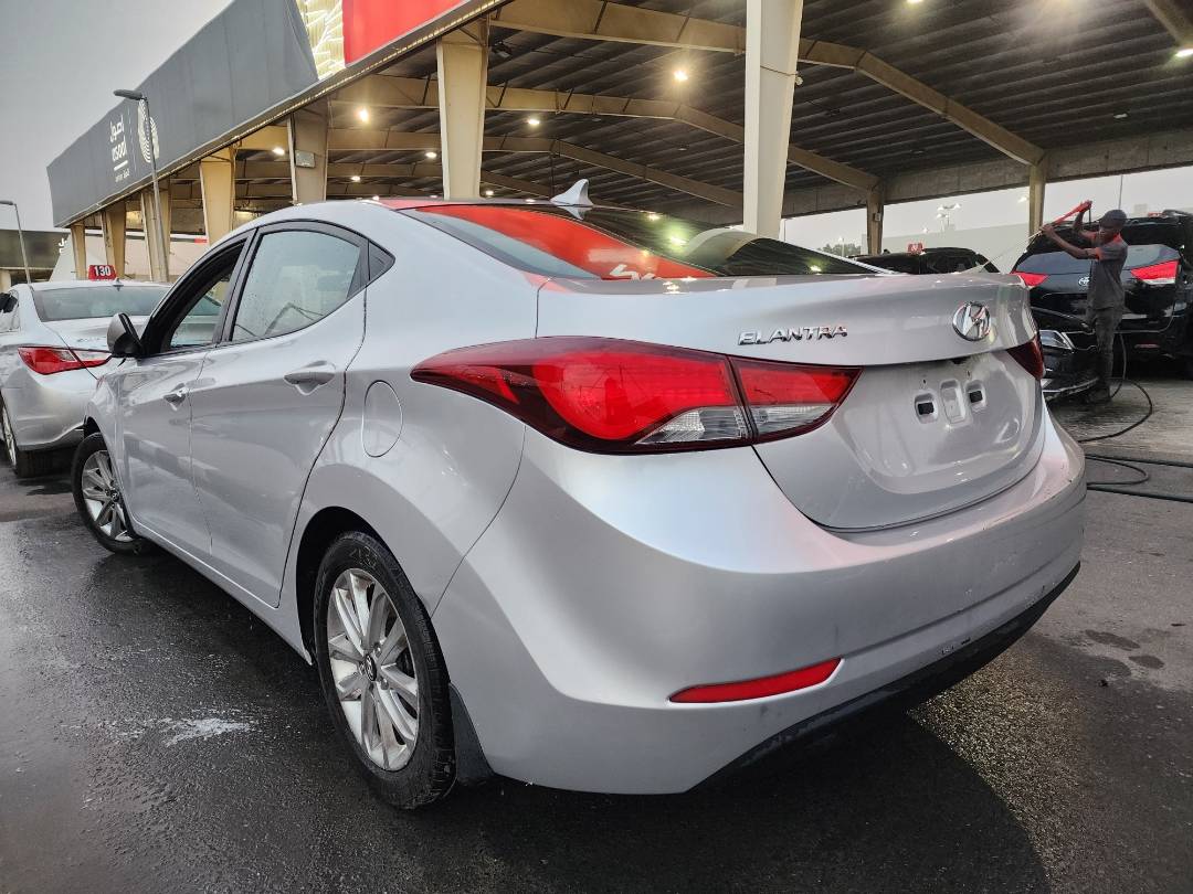2015 HYUNDAI ELANTRA — 152061 Miles — Lot 52822234 — Souq - Marhaba Auctions Used Cars - Image 6