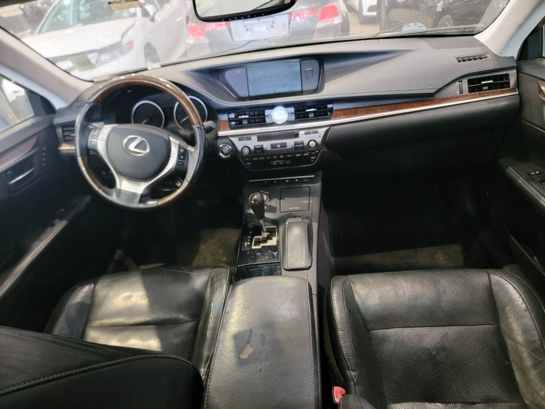 2015 LEXUS ES 350 — 162706 Miles — Lot 1GG9F2195975 — Main - Marhaba Auctions Used Cars - Image 9
