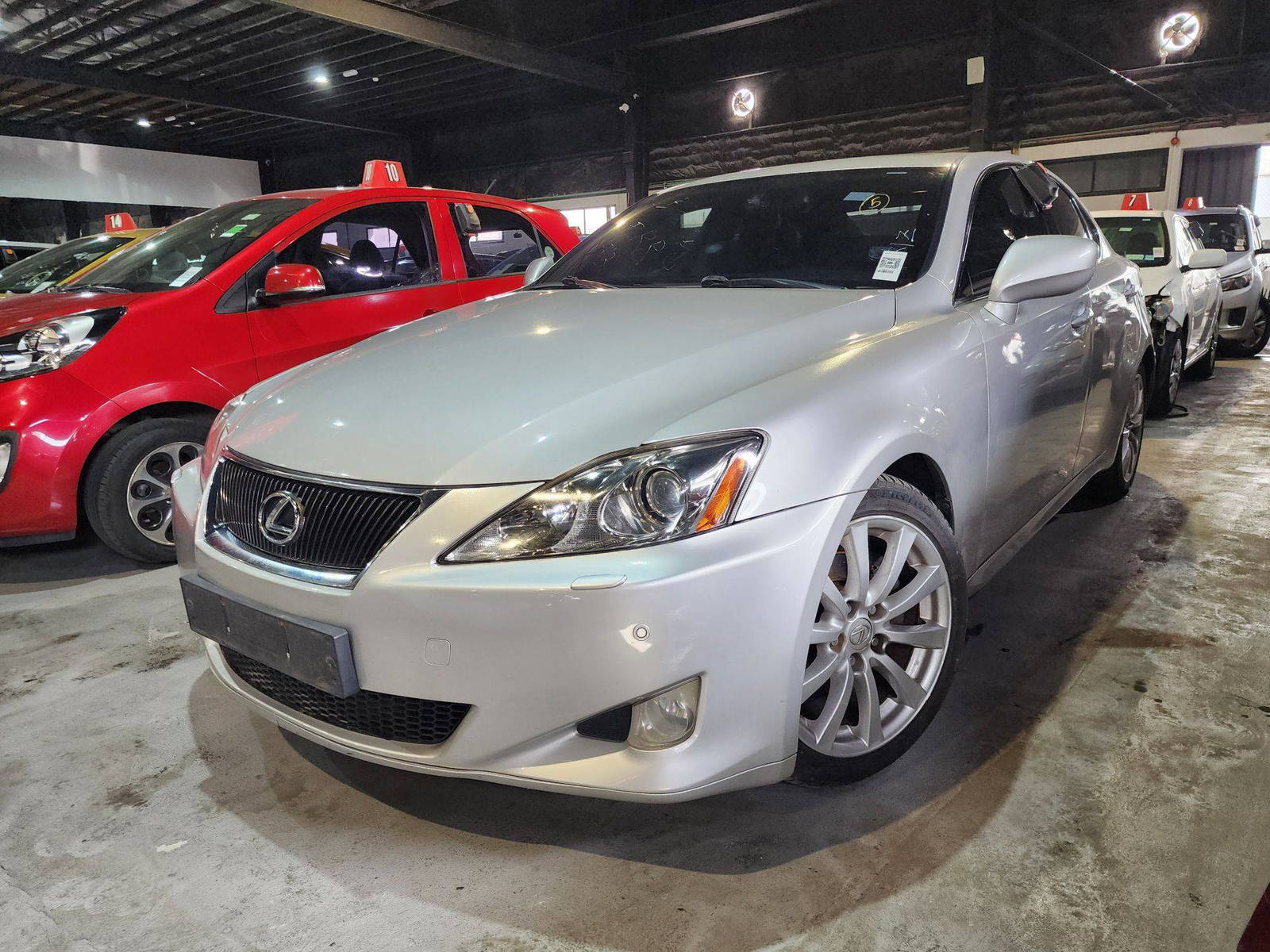 2007 LEXUS IS 250 — 228956 KM — Lot 047629 — Al Quoz - Marhaba Auctions Used Cars - Image 4