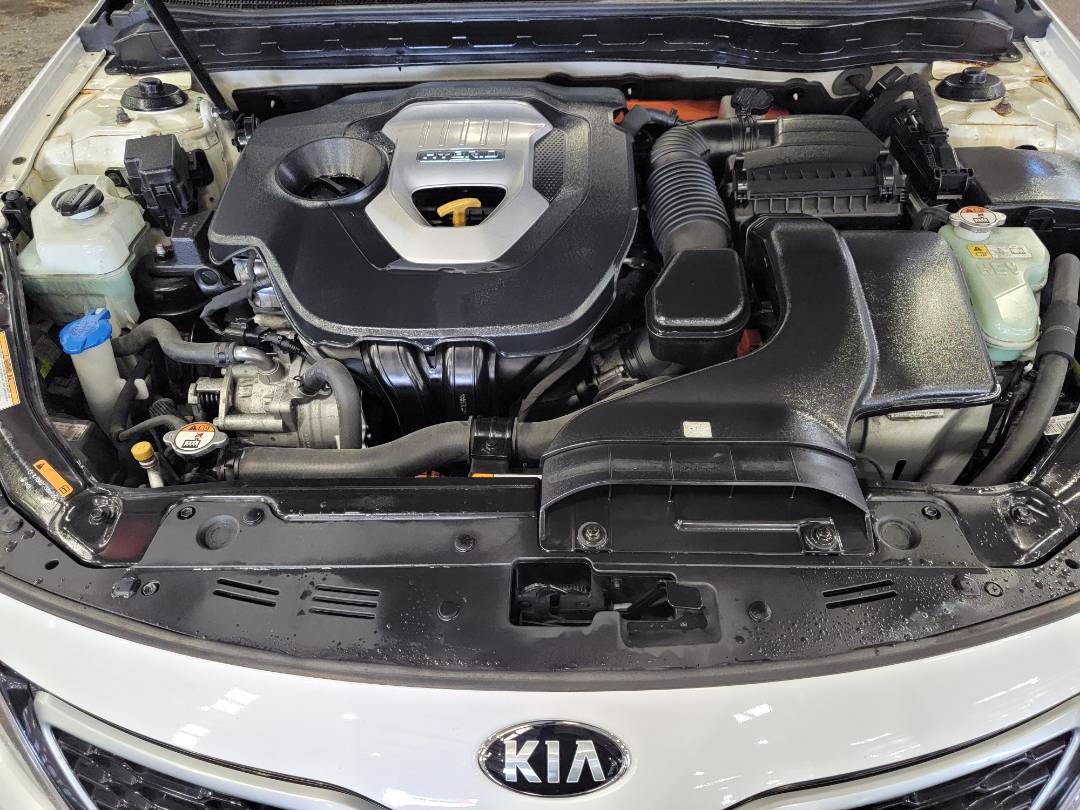 2013 KIA K5 — 130508 KM — Lot 045105 — Main - Marhaba Auctions Used Cars - Image 12
