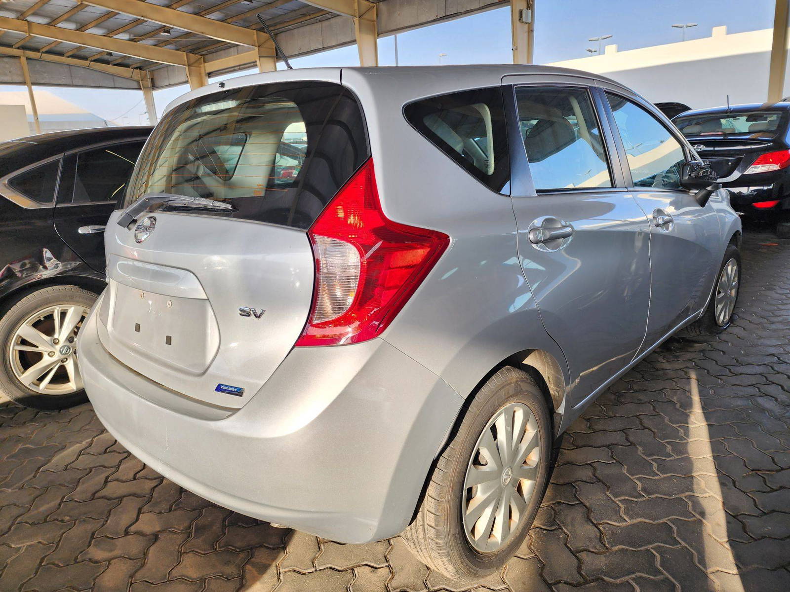2016 NISSAN VERSA NOTE — 111812 Miles — Lot 46380904 — Souq - Marhaba Auctions Used Cars - Image 3
