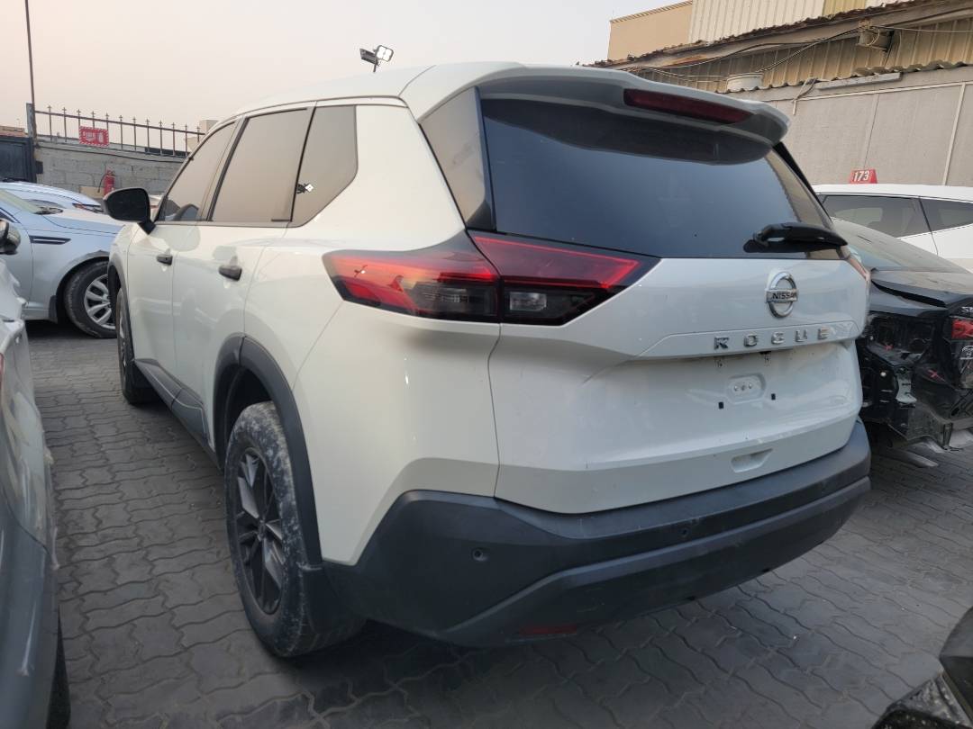 2021 NISSAN ROGUE — 87760 Miles — Lot MC721130 — Souq - Marhaba Auctions Used Cars - Image 3