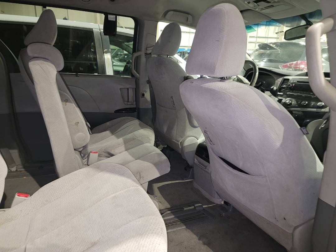 2011 TOYOTA SIENNA — 199039 Miles — Lot 37652239 - Marhaba Auctions Used Cars - Image 5