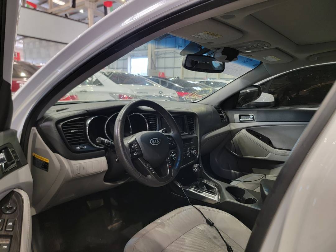 2011 KIA OPTIMA — 170118 Miles — Lot B5163880 — Souq - Marhaba Auctions Used Cars - Image 6