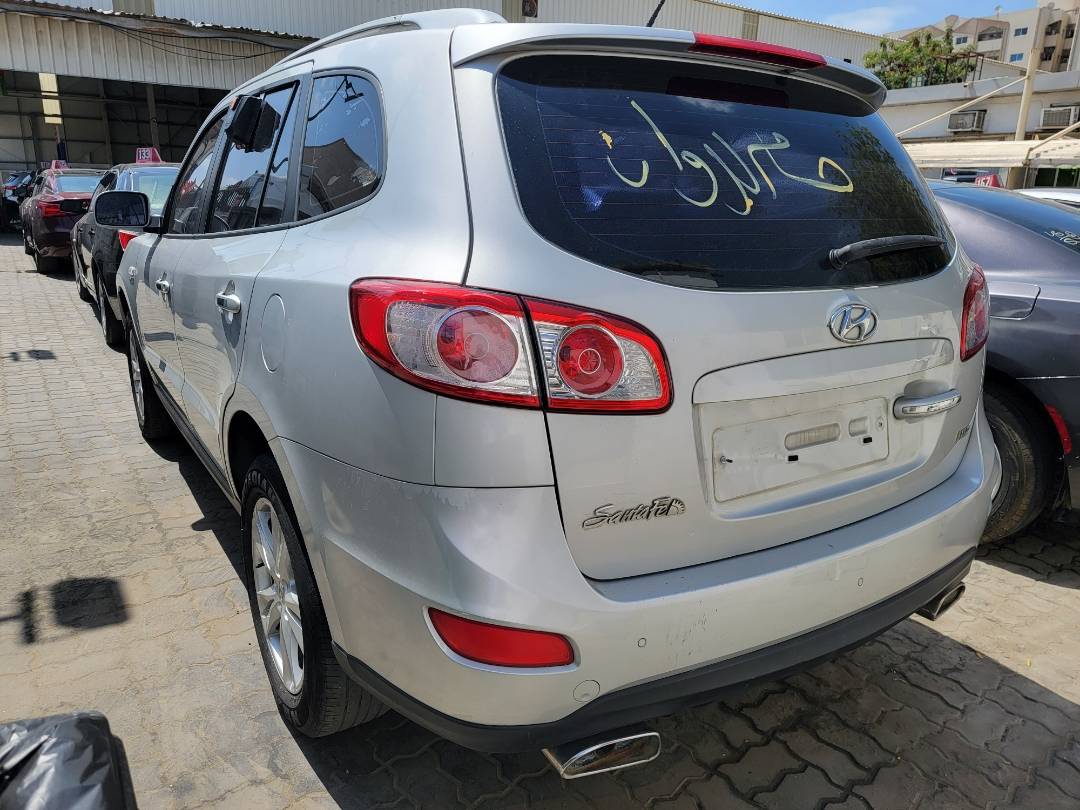 2011 HYUNDAI SANTA FE — 252654 KM — Lot BU720579 — Main - Marhaba Auctions Used Cars - Image 4