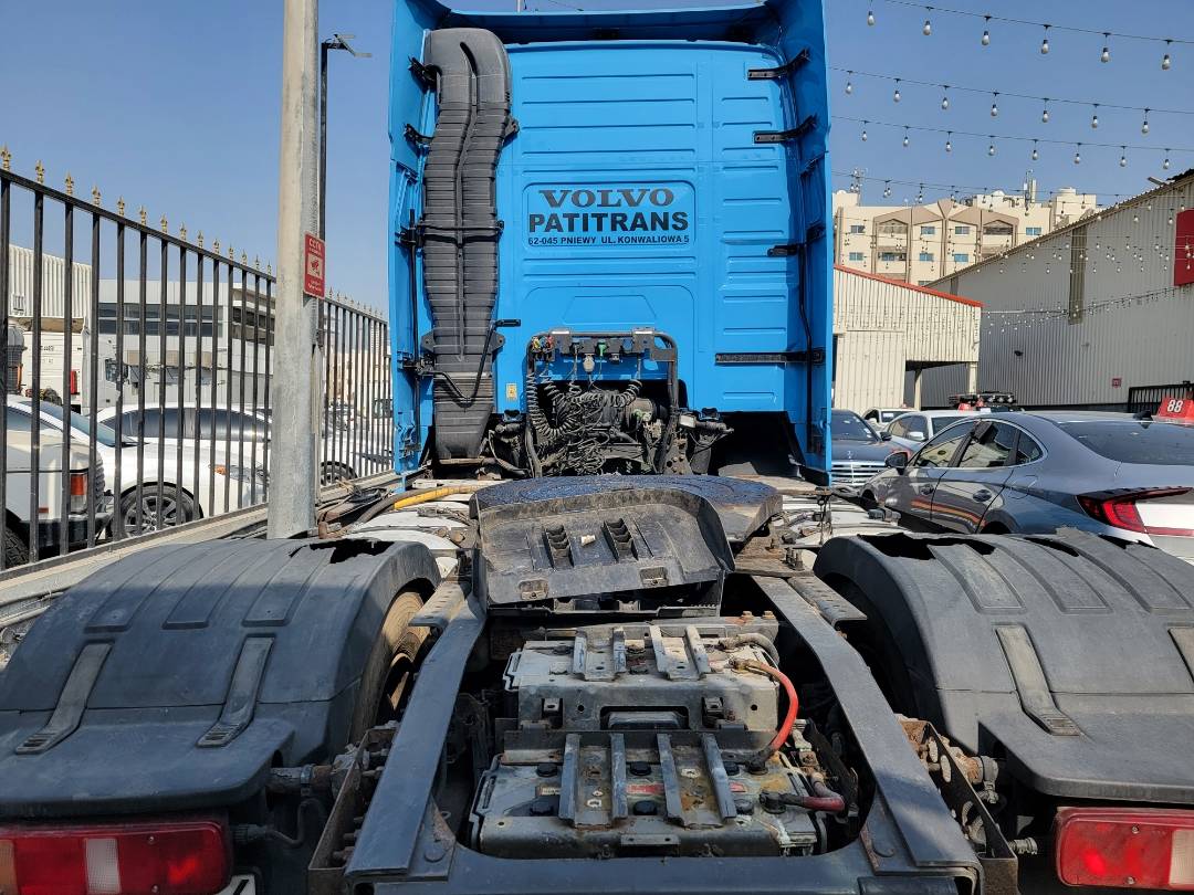 2012 VOLVO FH-Series — 1337927 KM — Lot CB630757 — Main - Marhaba Auctions Used Cars - Image 4