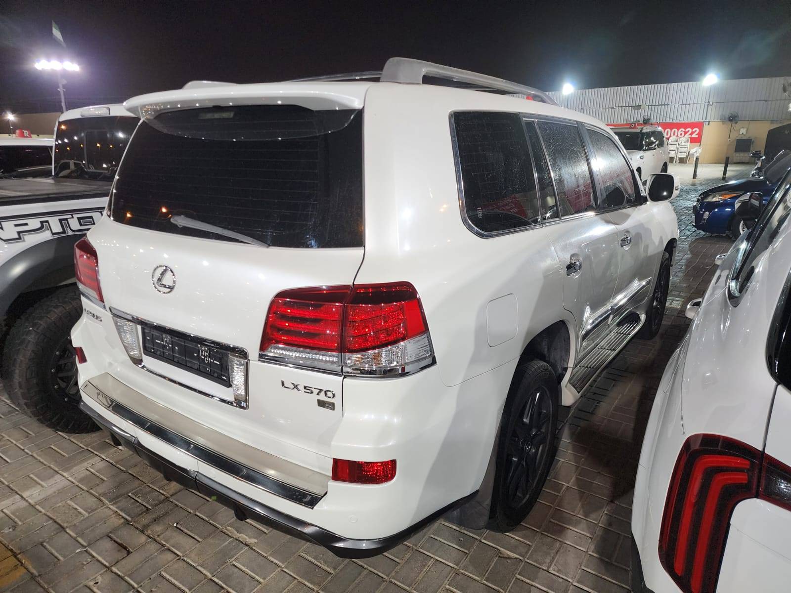 2012 LEXUS LX 570 — 349847 KM — Lot 084989 - Marhaba Auctions Used Cars - Image 10