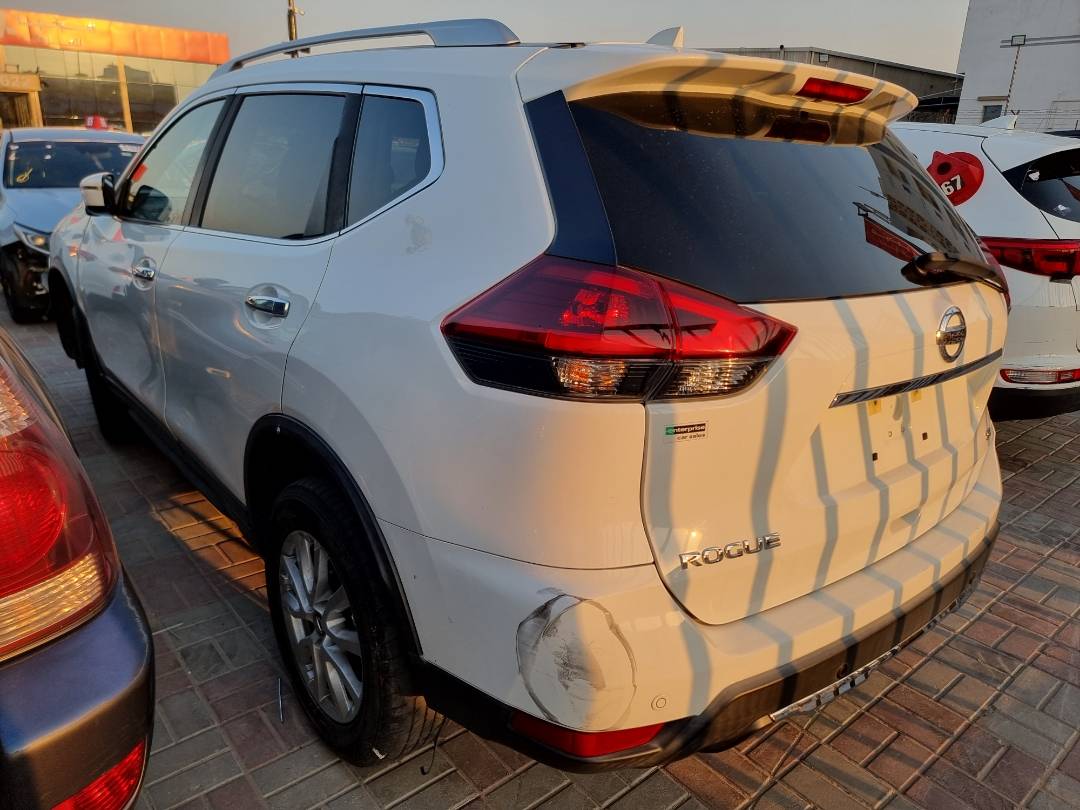 2019 NISSAN ROGUE — 104787 Miles — Lot 75122093 - Marhaba Auctions Used Cars - Image 4