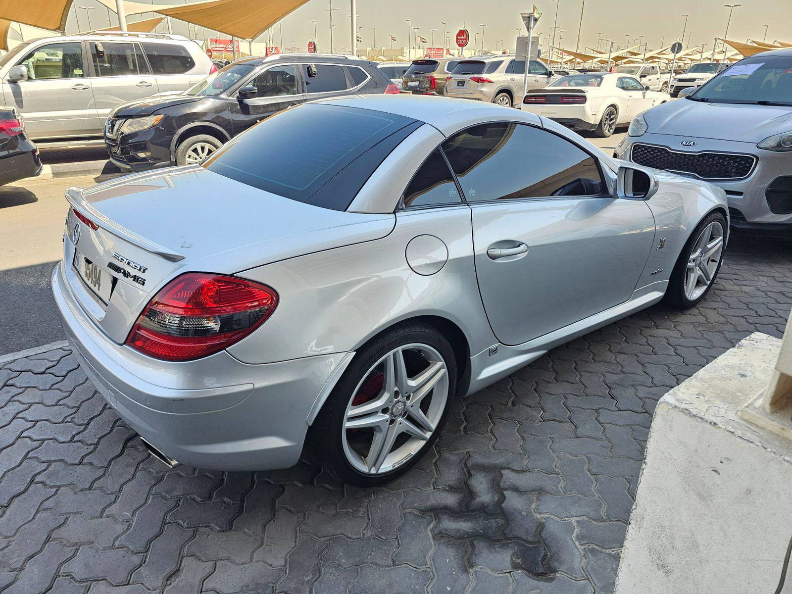 2010 MERCEDES BENZ SLK 350 — 146855 KM — Lot A6AF226405 — Souq - Marhaba Auctions Used Cars - Image 5