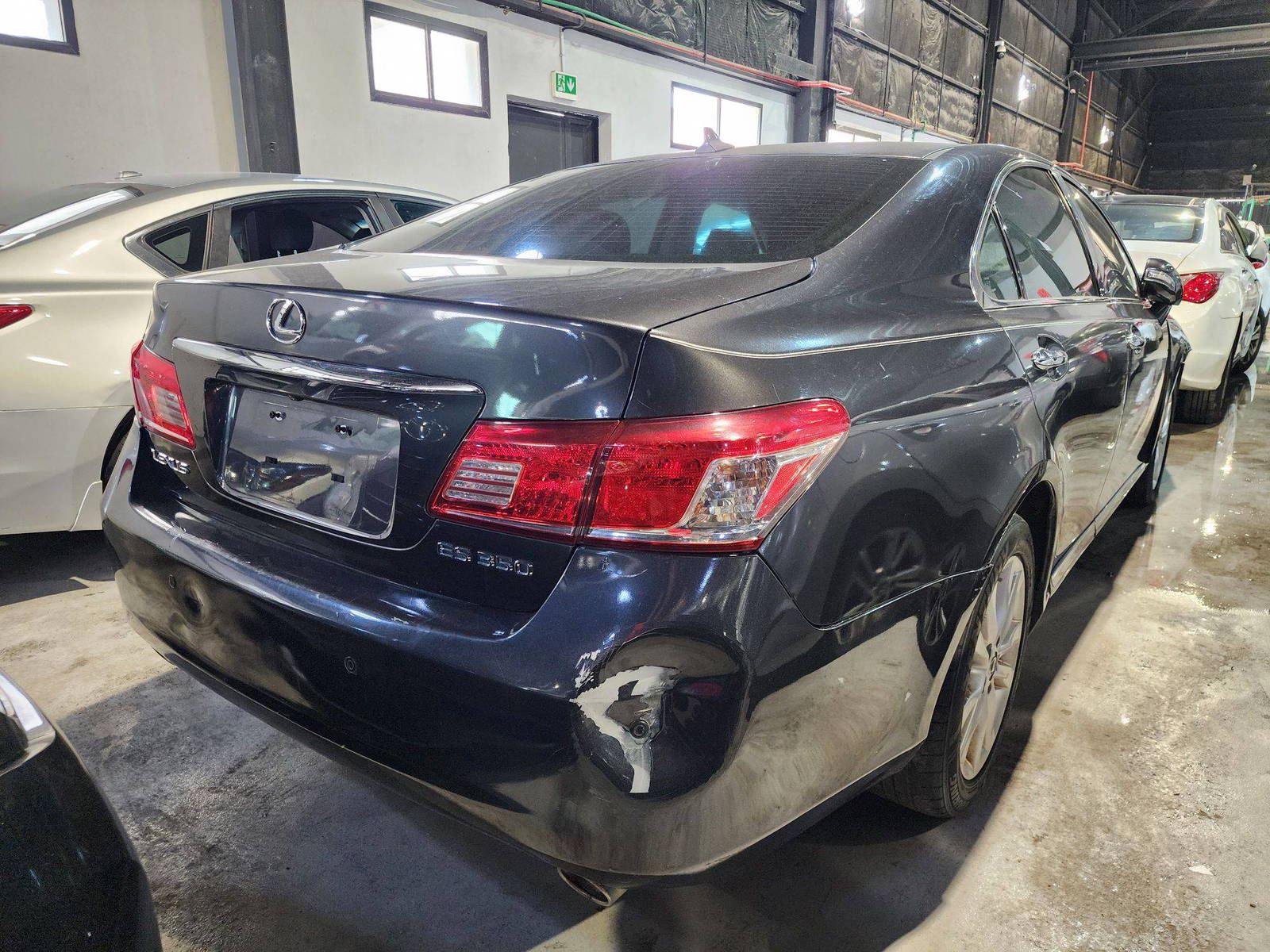 2010 LEXUS ES 350 — 201158 Miles — Lot 233407 — Main - Marhaba Auctions Used Cars - Image 5