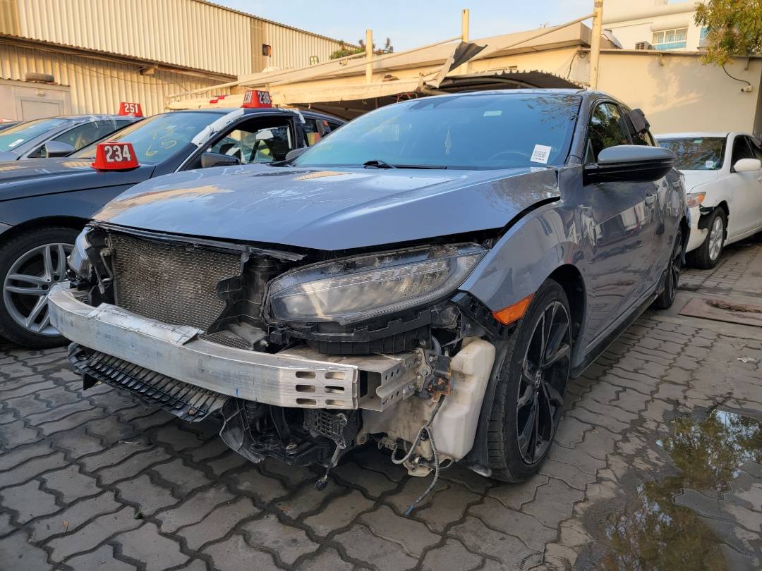 2019 HONDA CIVIC — 120214 KM — Lot KU305052 — Main - Marhaba Auctions Used Cars - Image 5