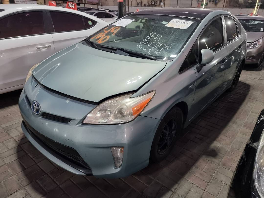 2015 TOYOTA PRIUS — 256146 Miles — Lot 892761 — Ind. 12 - Marhaba Auctions Used Cars - Image 3