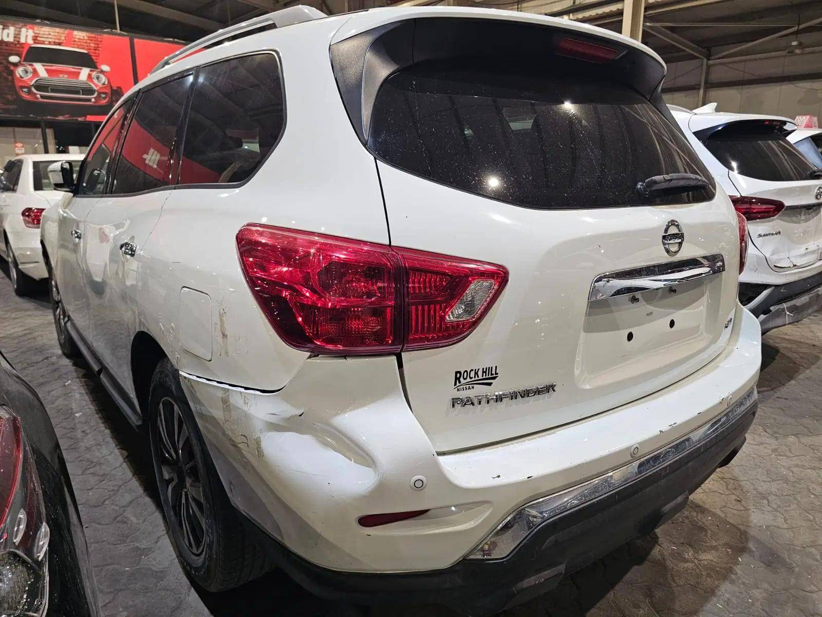 2017 NISSAN PATHFINDER — 179997 Miles — Lot HC645894 — Souq - Marhaba Auctions Used Cars - Image 7
