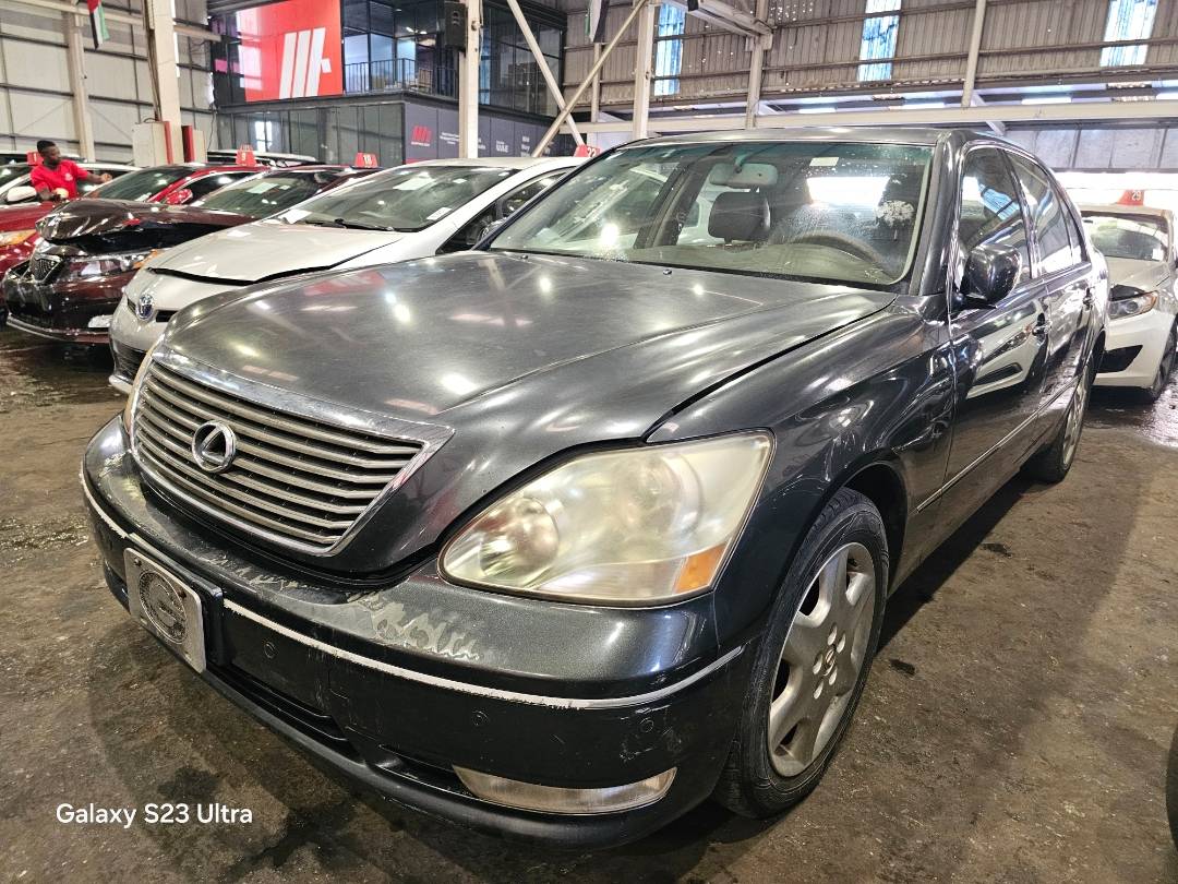 2004 LEXUS LS 430 — 303258 Miles — Lot 0169827 — Souq - Marhaba Auctions Used Cars - Image 5