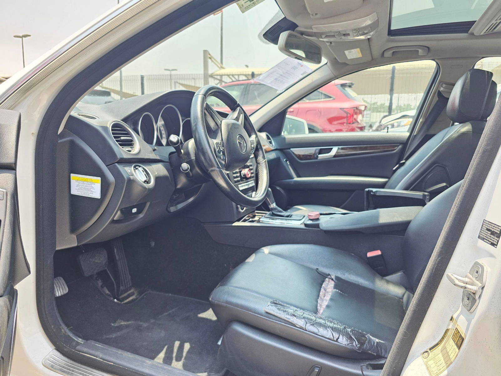 2013 MERCEDES BENZ C300 — 136145 Miles — Lot 4DR292478 — Souq - Marhaba Auctions Used Cars - Image 6