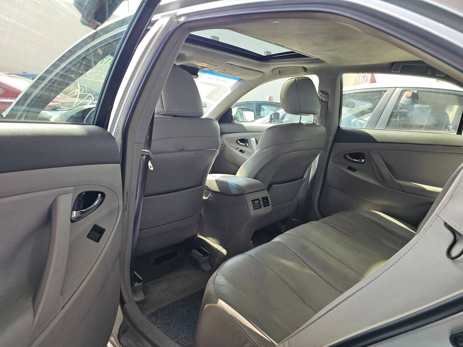 2007 TOYOTA CAMRY — 229292 Miles — Lot 58917195 — Souq - Marhaba Auctions Used Cars - Image 6